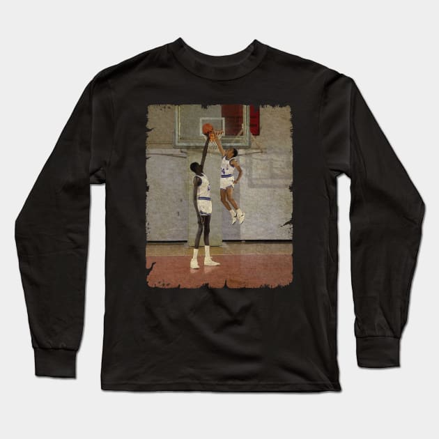 Manute Bol (231cm) and Spud Webb (168cm) Long Sleeve T-Shirt by Wendyshopart